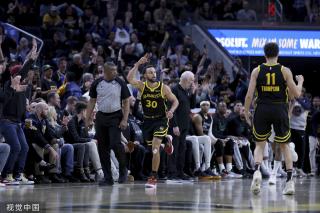 他在底线的 他在底线的