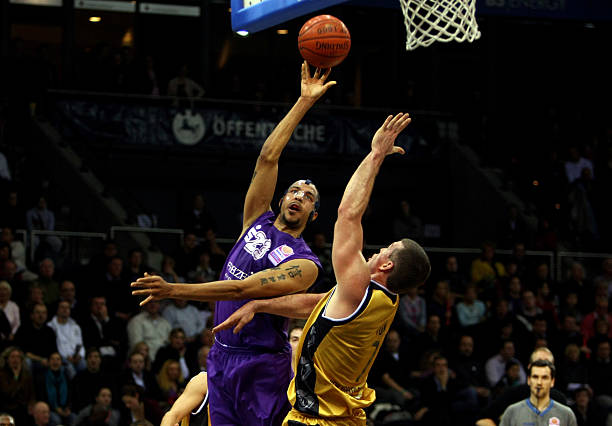 00次出手 00次出手