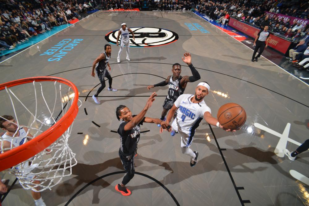 龚翔宇在接 龚翔宇在接