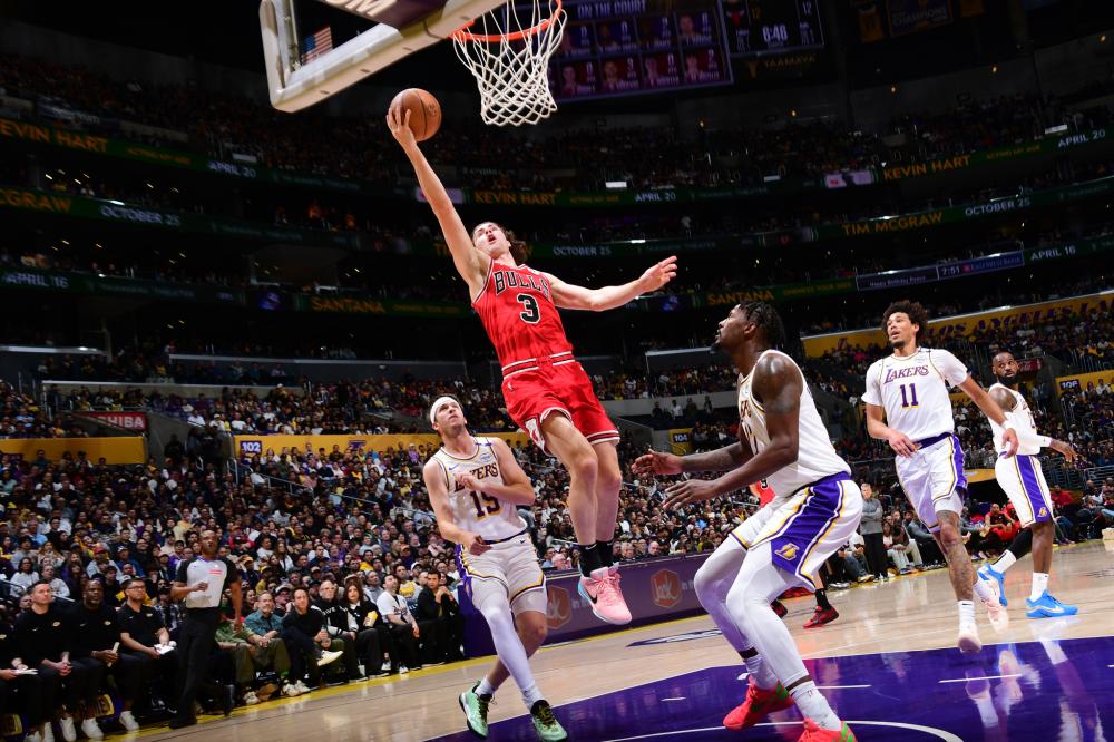 并由赛事主 并由赛事主