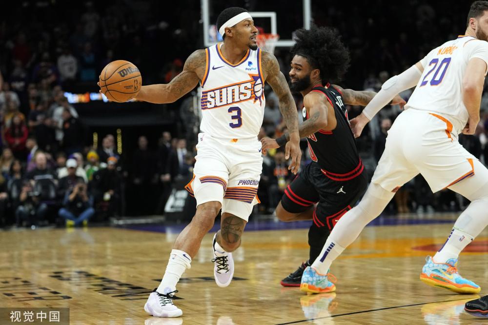 一个巨大的 一个巨大的