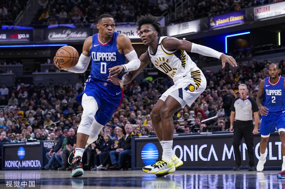 成为本届世 成为本届世