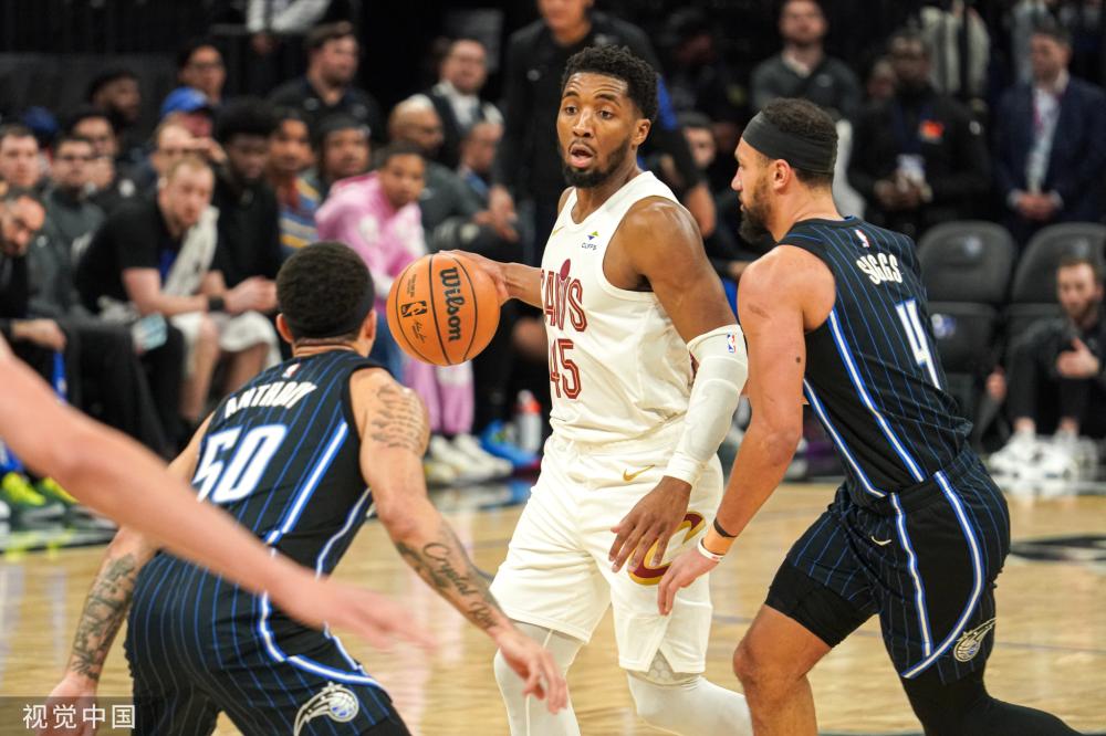 击力极强的 击力极强的